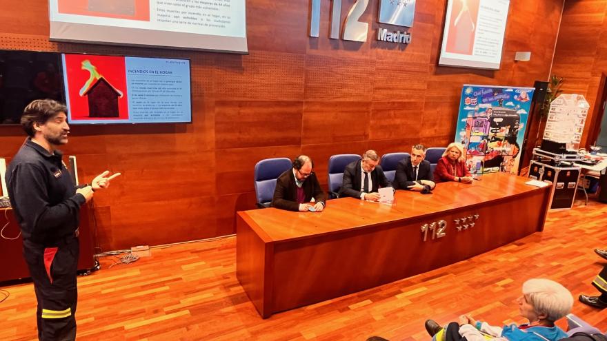 El consejero Enrique López en la presentación