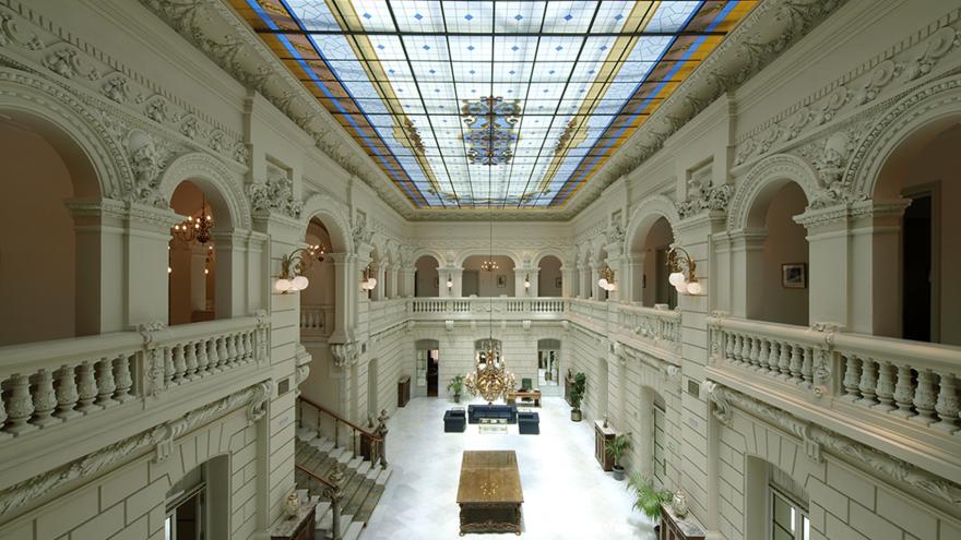 Fontalba Palace image