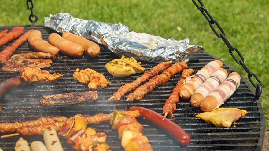 Barbacoa con varias carnes