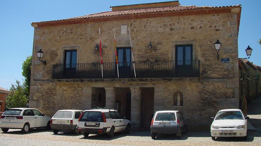 Exterior Ayuntamiento Sana María de la Alameda