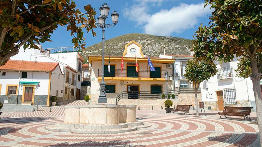 Exterior Ayuntamiento Valverde de Alcalá