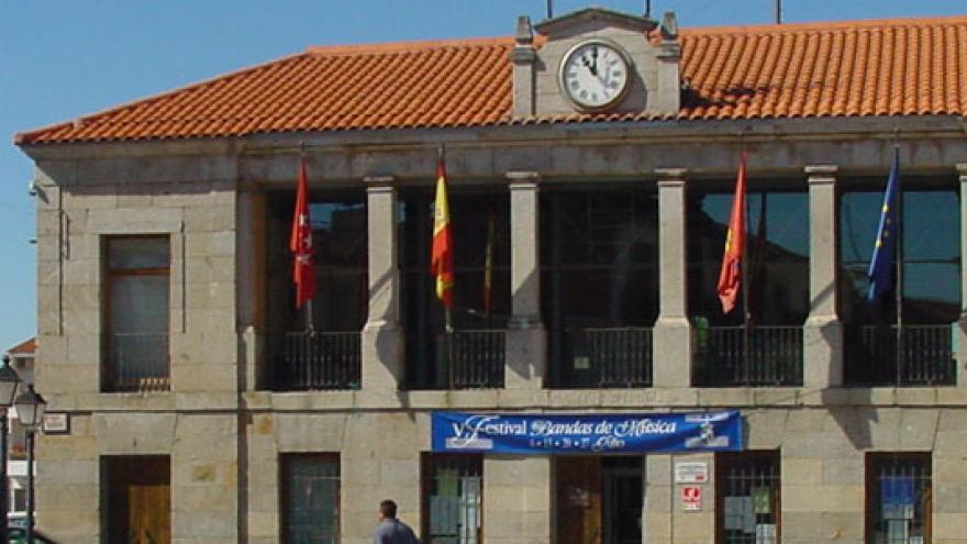 Robledo-de-Chavela-ayuntamiento