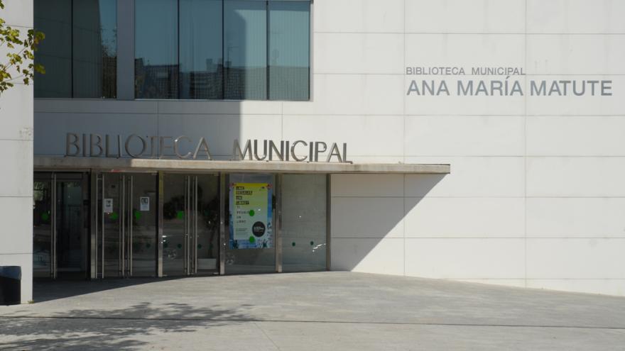 Exterior  Biblioteca Ana María Matute de Valdemoro