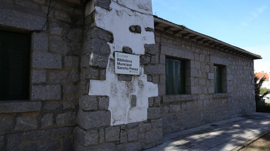 Exterior Biblioteca SAncho Panza de Collado Villalba