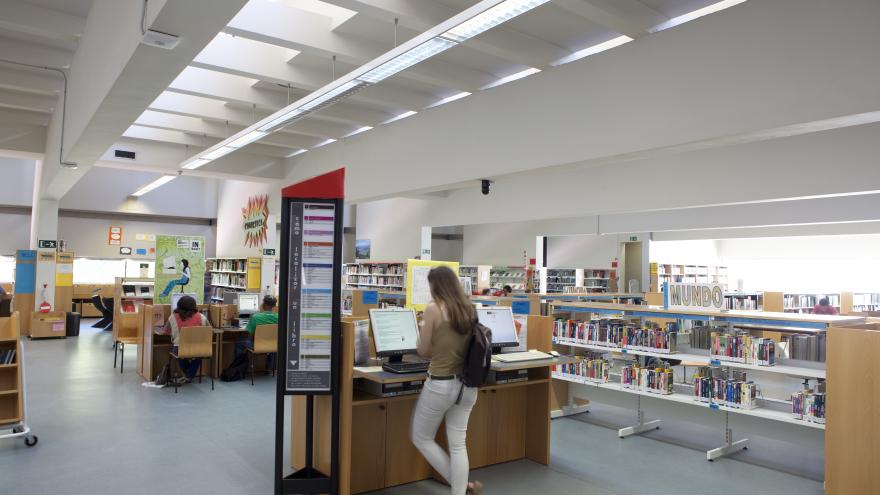 Biblioteca María Moliner (Villaverde)