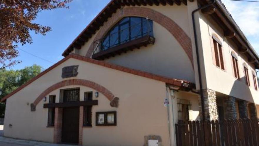 Casa Cultura Pinilla del Valle_Exterior