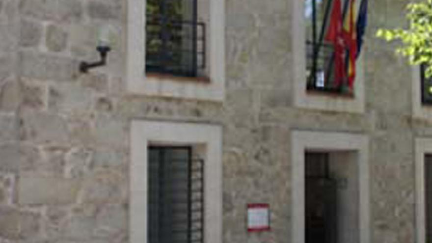 Edificio de la Oficina de Registro de la Dirección General de Administración Local en La Cabrera