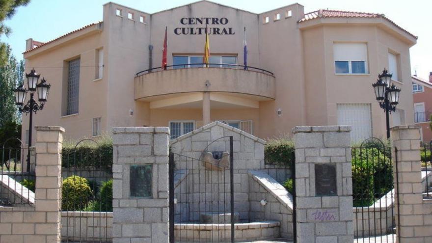 Exterior Centro Cultural Villamantilla