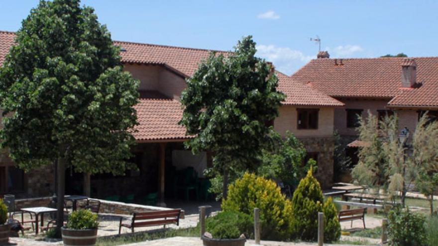 Fachada de la Residencia municipal San Roque para personas con discapacidad intelectual de Berzosa de Lozoya