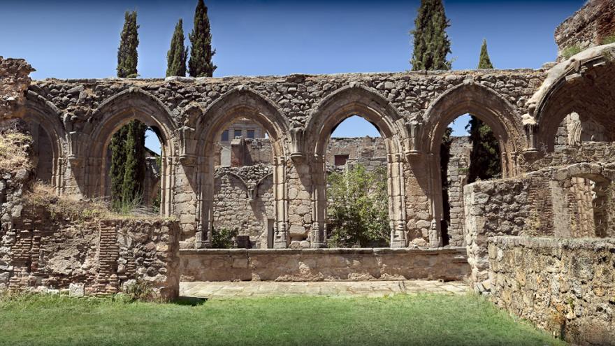 Monasterio de Santa María La Real en Pelayos de la Presa