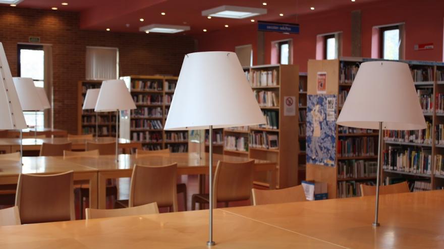 Imagen interior Biblioteca Centro Comarcal La Cabrera