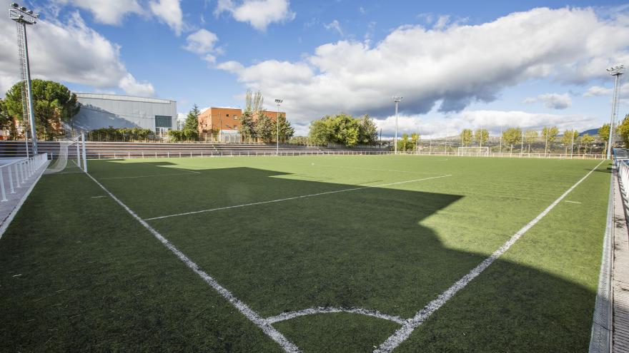 Campo de fútbol de hierba del Polideportivo San José Las Matas
