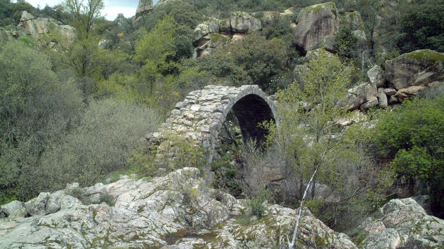 Image of the Puente de Alcanzorla, Galapagar - Regional Park of the middle course of the Guadarrama River and its surroundings