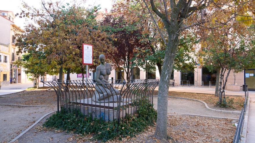 Velilla de San Antonio - Plaza de la Constitución