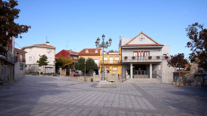 Fresnedillas de la Oliva - Plaza de la Constitución