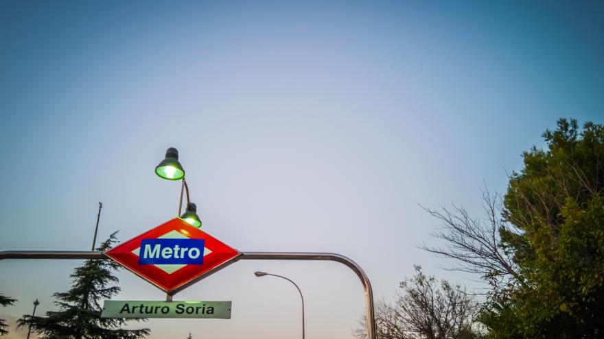 Parada de Metro Arturo Soria