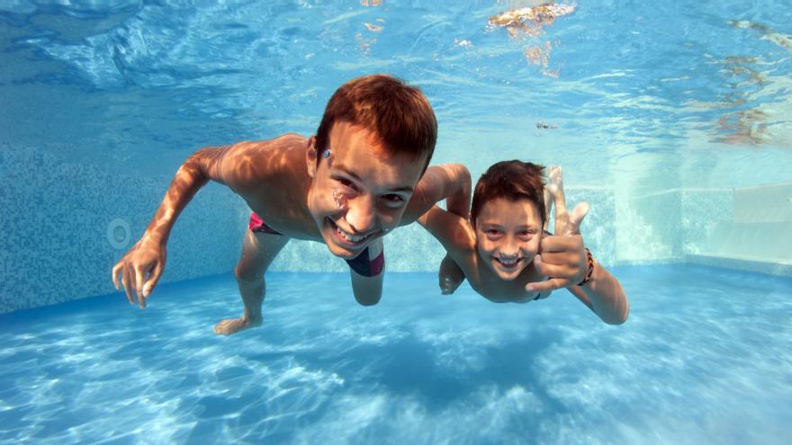 Piscina verano