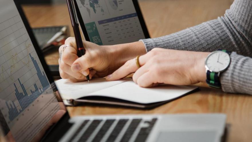 Planning advertising strategies