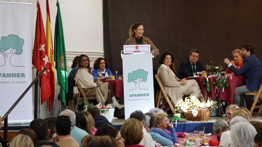 La consejera Ana Dávila en un encuentro informativo de AFAMMER