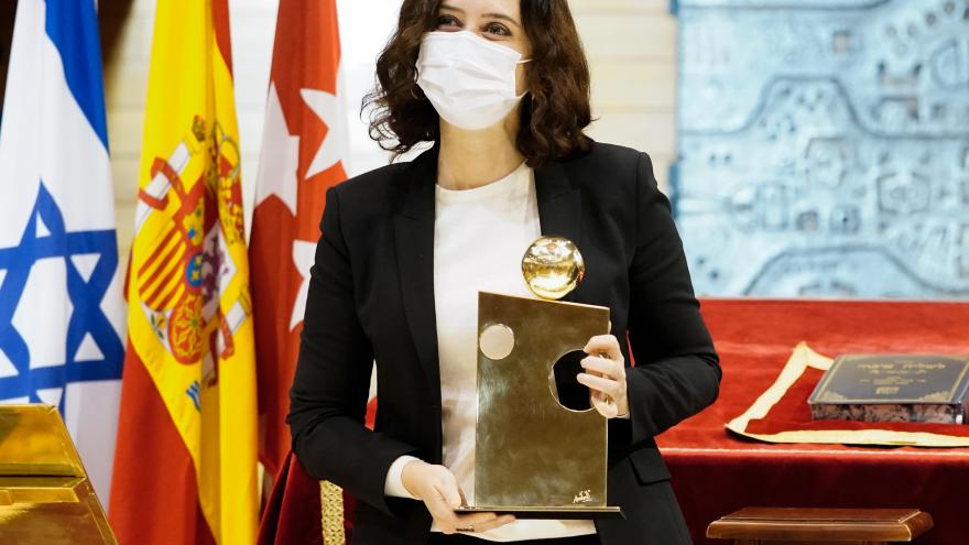 Isabel Díaz Ayuso durante la entrega de premio