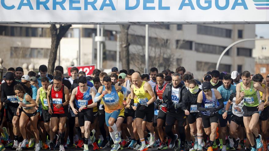 Carlos Novillo en la salida de la Carrera del Agua