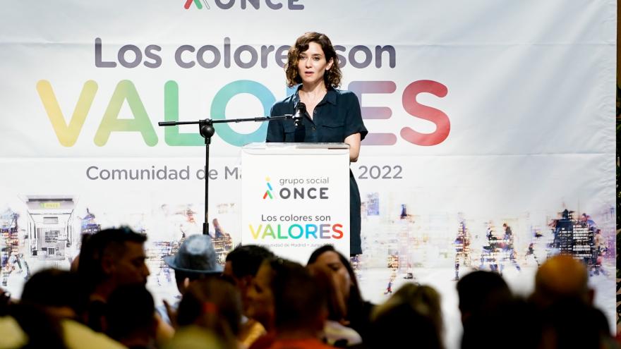 Isabel Díaz Ayuso celebrando el Día de la ONCE
