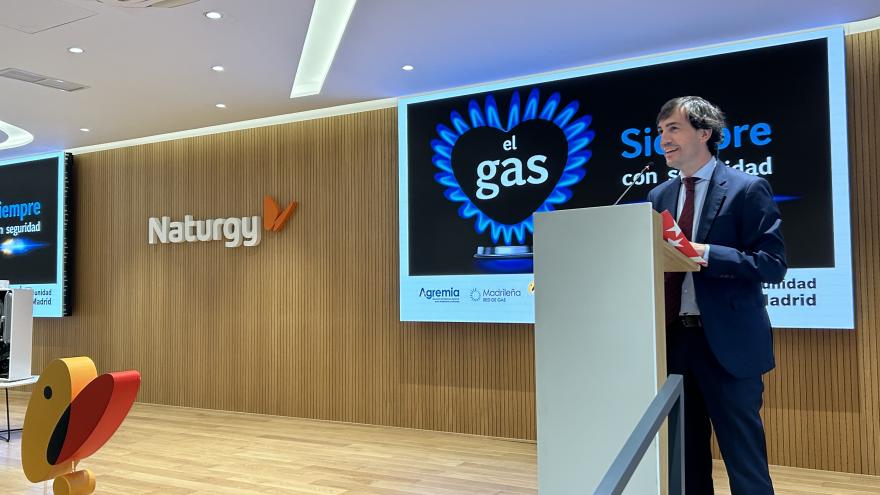El viceconsejero Rafael García durante la presentación de una campaña informativa con recomendaciones para el uso de las calderas de gas