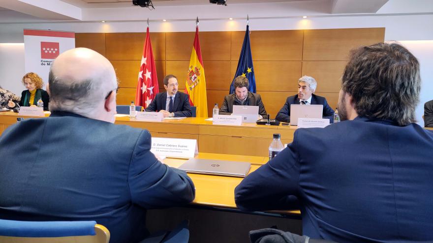 Plano de la mesa de la reunión