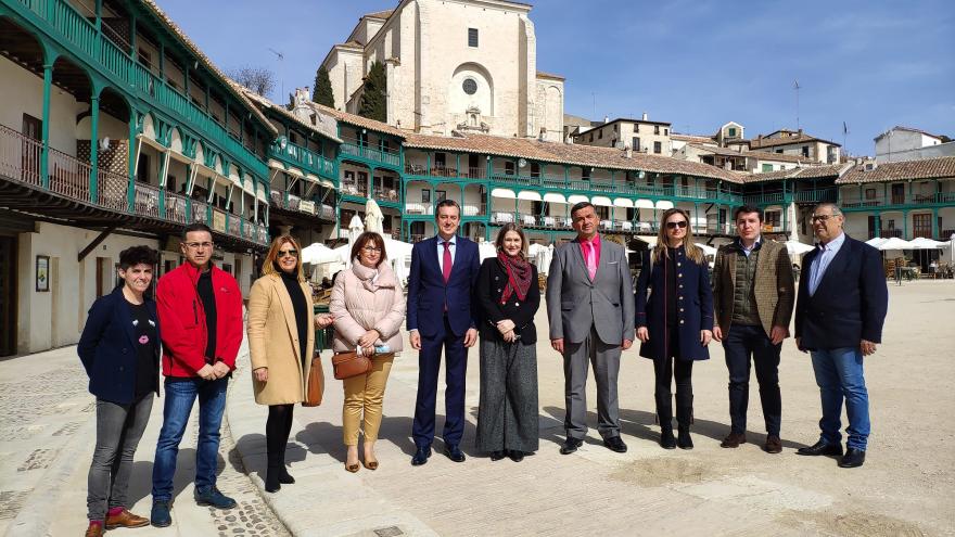 Marta Rivera durante su visita a Valdelaguna, Villaconejos y Chinchón