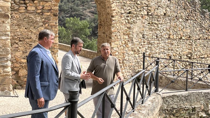 The counselor touring the municipalities