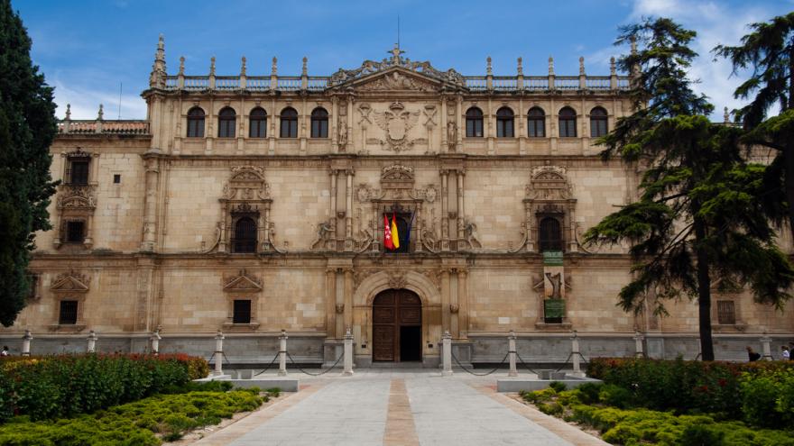 Universidad de Alcalá fachada