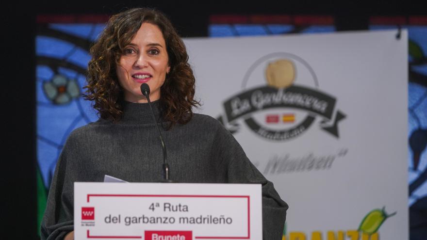 La presidenta durante su encuentro con los agricultores y empresarios