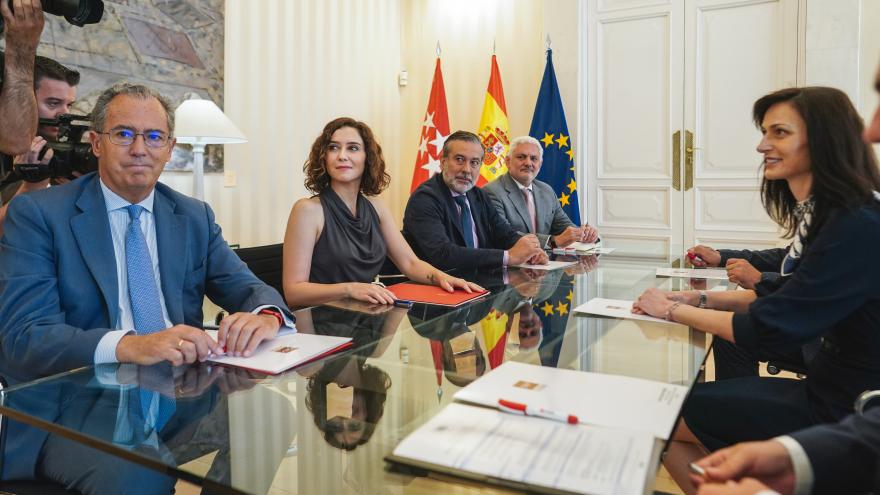 La presidenta Isabel Díaz Ayuso  en reunión con la comisaria europea de Innovación, Investigación, Cultura, Educación y Juventud, Mariya Gabriel