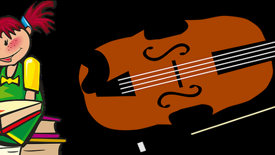 niña libros violín