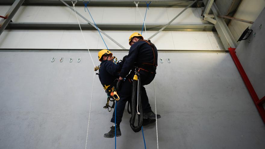 Contratación y formación de jóvenes