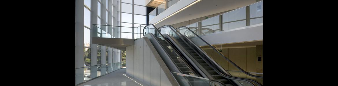 Escaleras mecánicas en Teatros del Canal