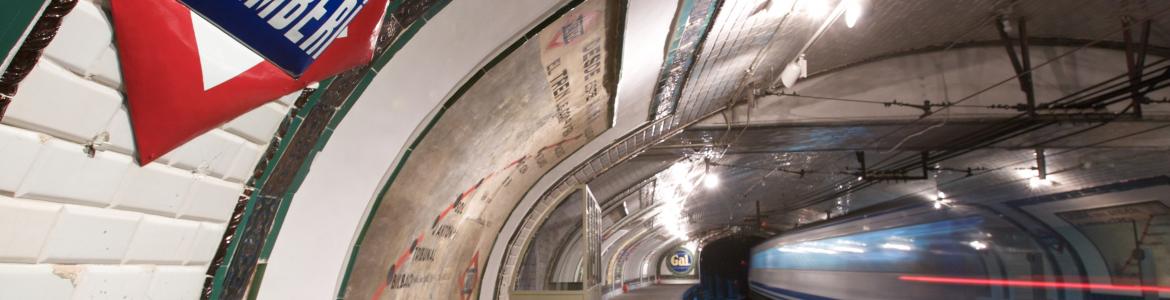 Andén de la estación de Chamberí