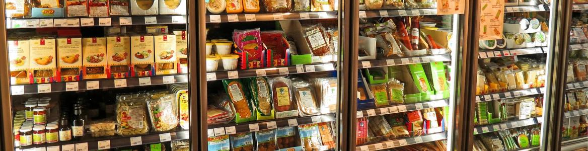 Camara frigorífica expositora de un supermercado
