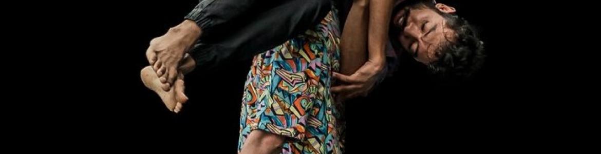 imagen de los dos acróbatas 