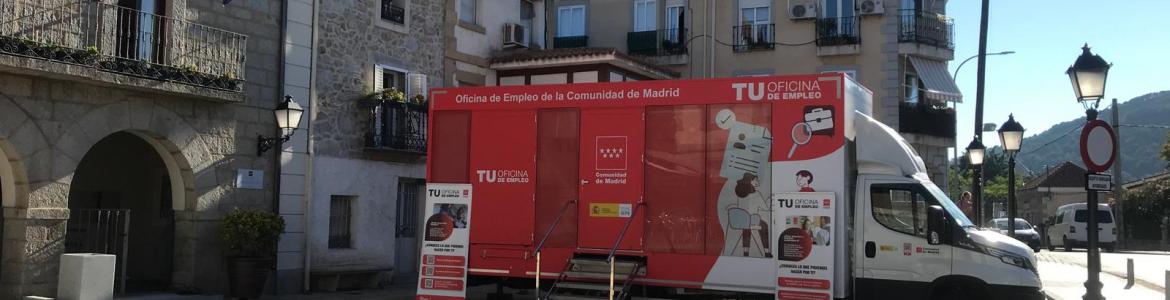 Empleabus dosmil veinticinco.