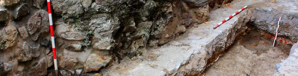 Vista del seguimiento arqueológico en la calle Piloncillo Vista del seguimiento arqueológico