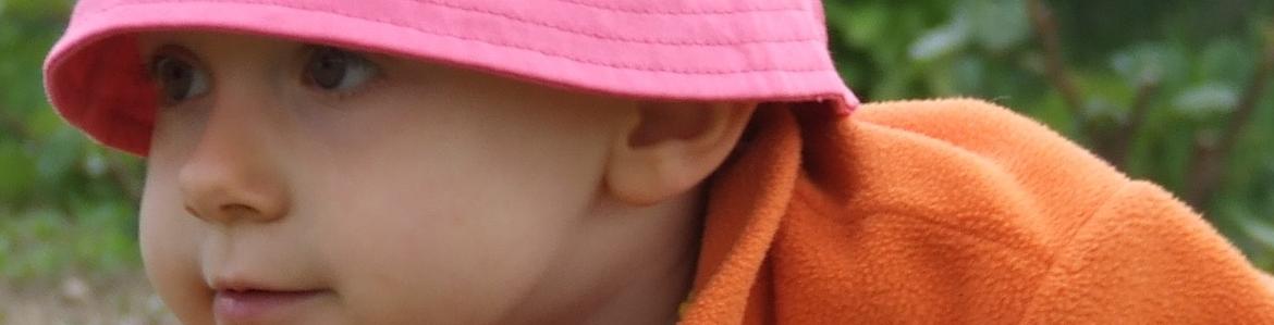 Niño con gorro