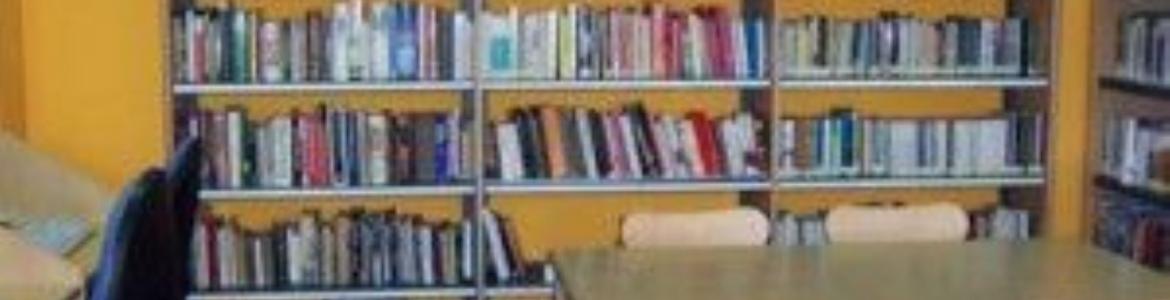 Centro Lectura Valdeolmos-Alalpardo Interior Centro Lectura Valdeolmos-Alalpardo