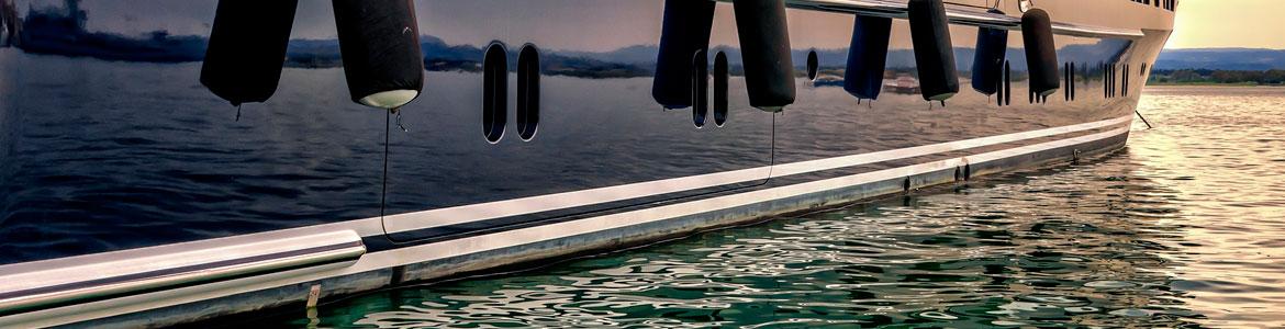 Barco en el puerto