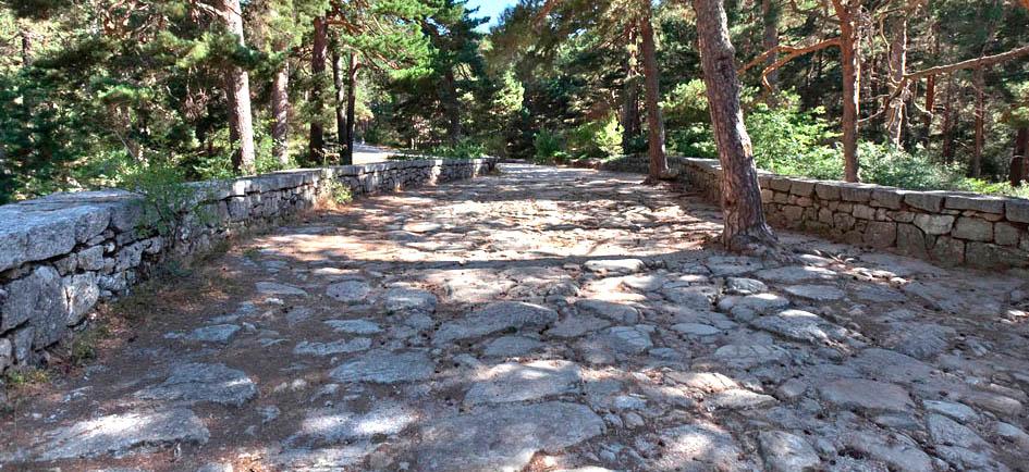 Cercedilla. Calzada de la Fuenfría.