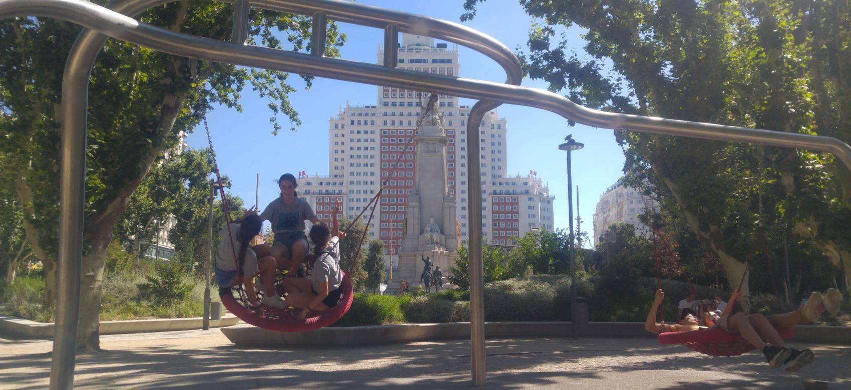 juego_en_plaza_espana