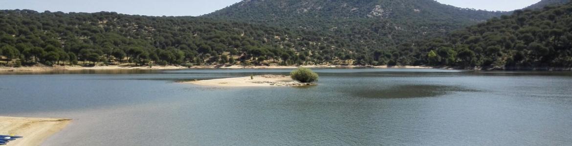 Playa del Embalse de San Juan - Zona de baño de Virgen de la Nueva