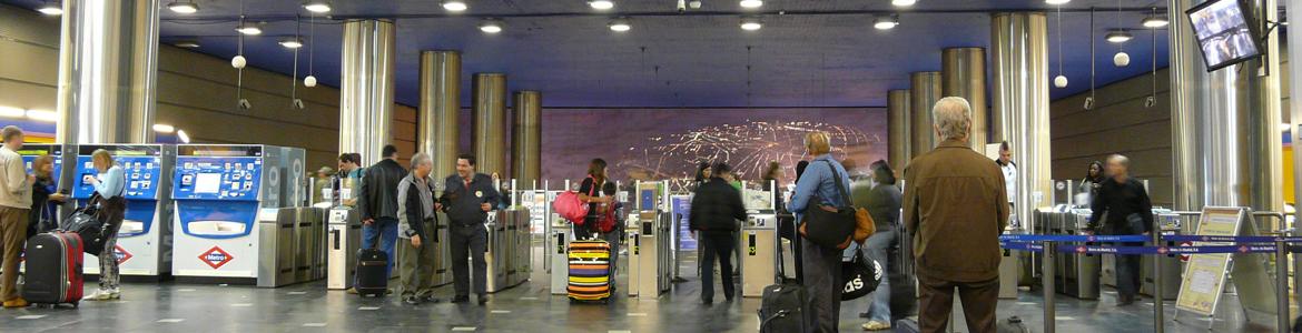 Vestíbulo de la estación de Metro Aeropuerto T1-T2-T3
