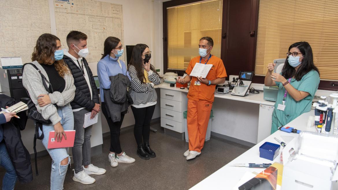  Estudiantes de formación progesional