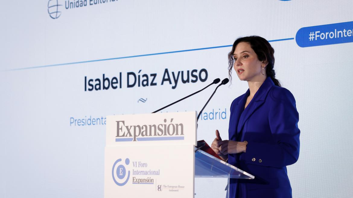 Díaz Ayuso rechaza las medidas del Gobierno central para paliar los aranceles de Estados Unidos por destruir la solidaridad y la igualdad ante la ley La presidenta Isabel Díaz Ayuso